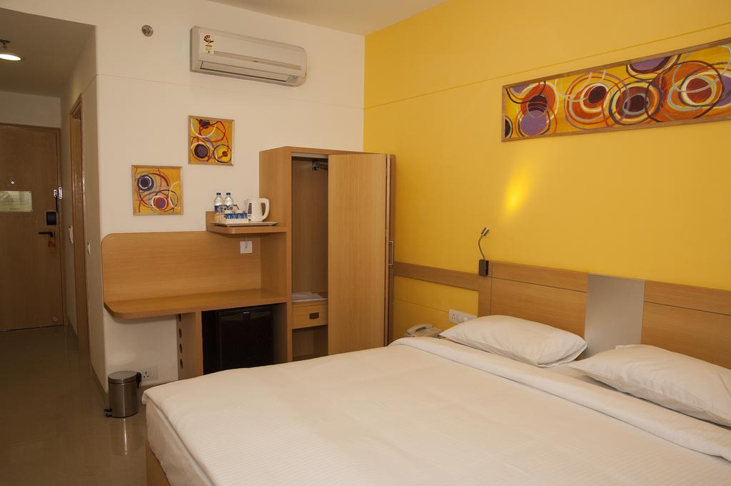 Red Fox Hotel, Chandīgarh Eksteriør bilde