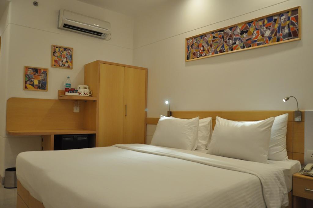Red Fox Hotel, Chandīgarh Eksteriør bilde