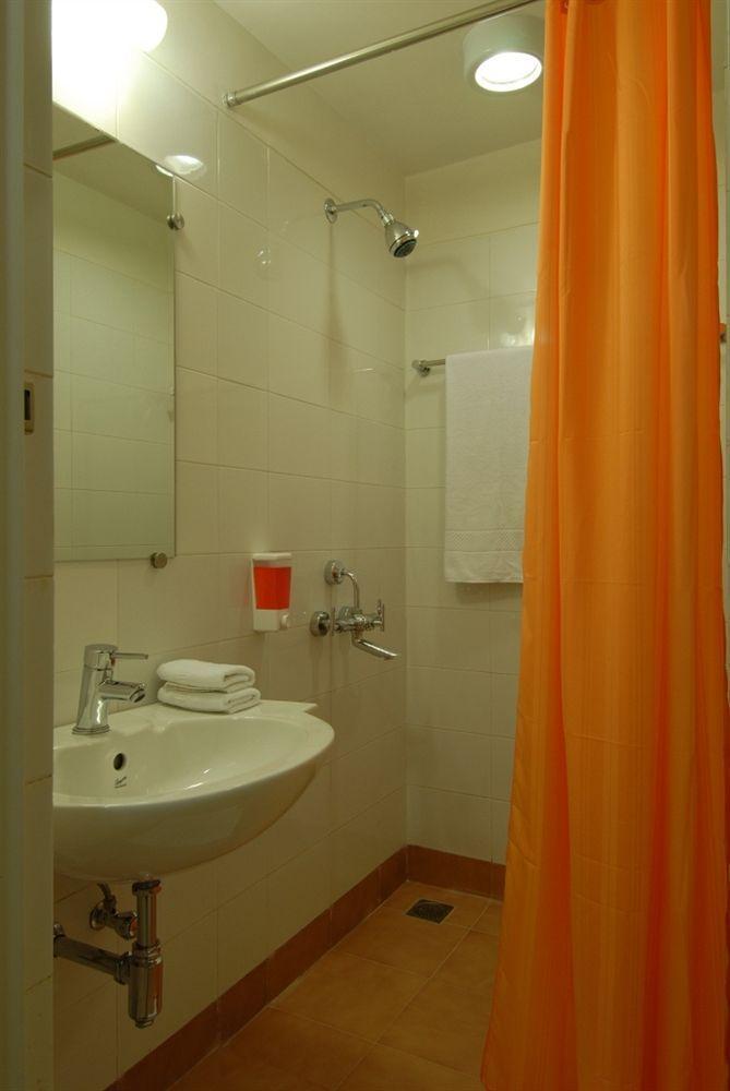 Red Fox Hotel, Chandīgarh Eksteriør bilde