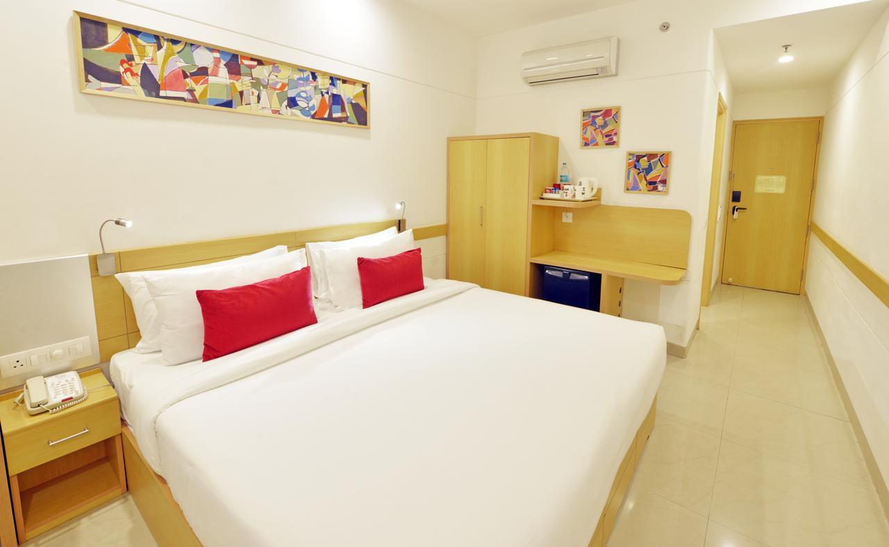 Red Fox Hotel, Chandīgarh Eksteriør bilde